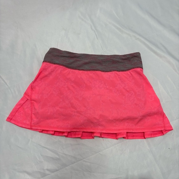 Lululemon Pace Setter Skirt Skort Size 6 Flash
/Wee Are From Space Deep Pink - Picture 1 of 10